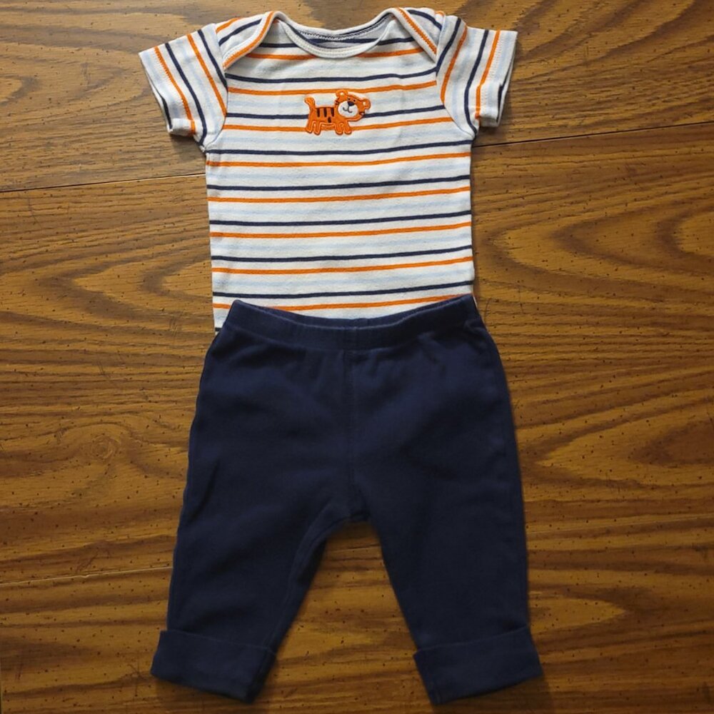 Carter’s 6M Baby Boy Tiger 2PC Outfit Striped Onesie & Navy Pants